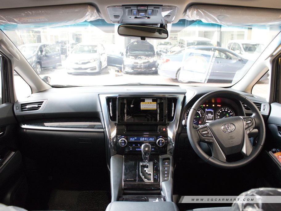 https://i.i-sgcm.com/new_cars/cars/12421/12421_g20