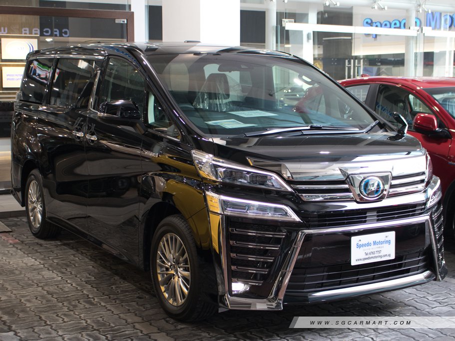 https://i.i-sgcm.com/new_cars/cars/12421/12421_g2
