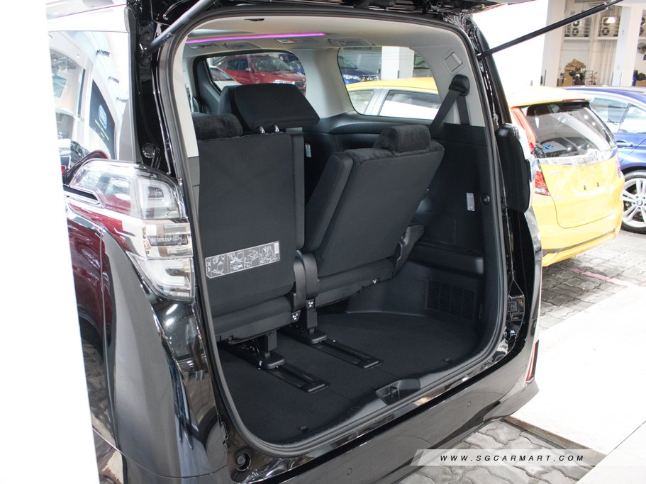 https://i.i-sgcm.com/new_cars/cars/12421/12421_g30