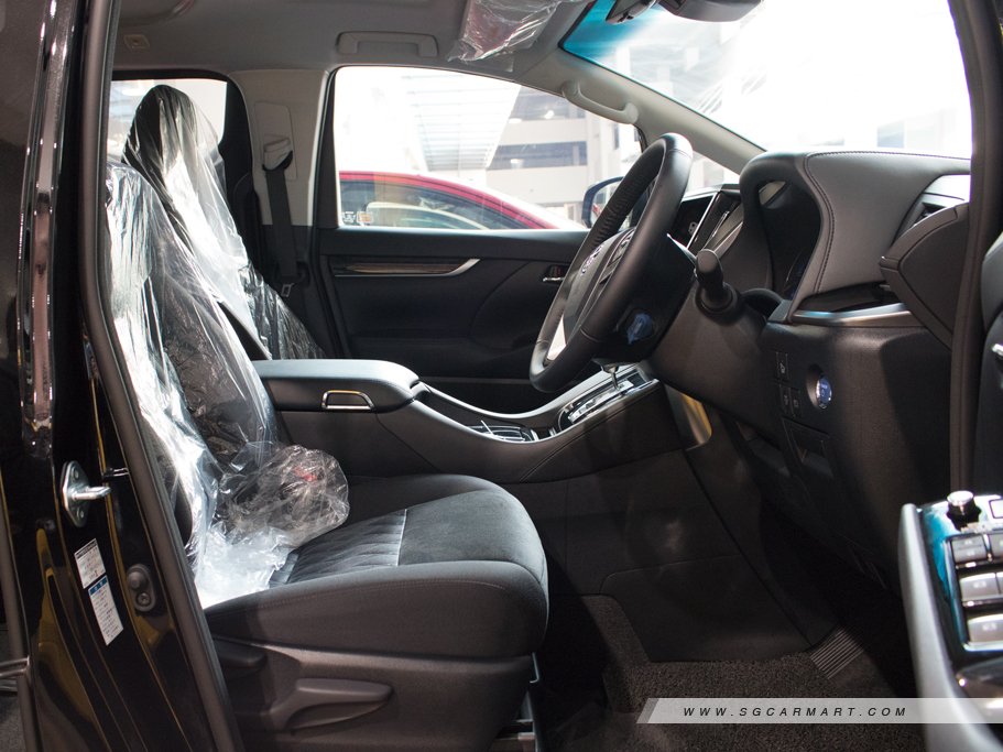https://i.i-sgcm.com/new_cars/cars/12421/12421_g8