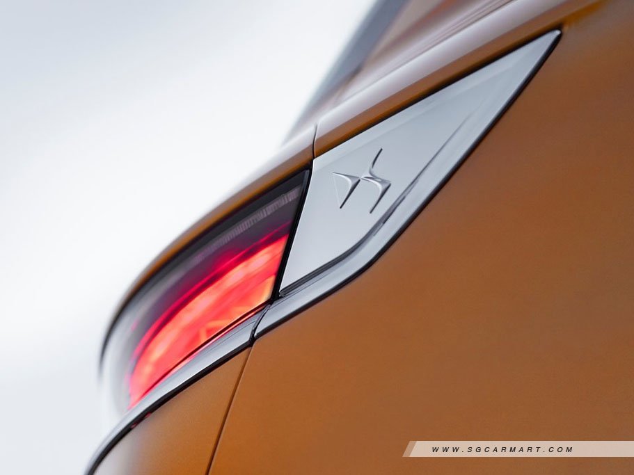 https://i.i-sgcm.com/new_cars/cars/12424/12424_g16