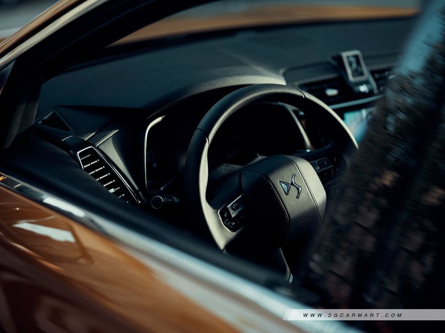 https://i.i-sgcm.com/new_cars/cars/12424/12424_g17
