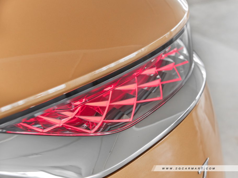 https://i.i-sgcm.com/new_cars/cars/12424/12424_g42