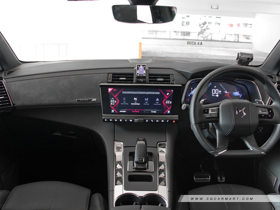 https://i.i-sgcm.com/new_cars/cars/12424/12424_g45