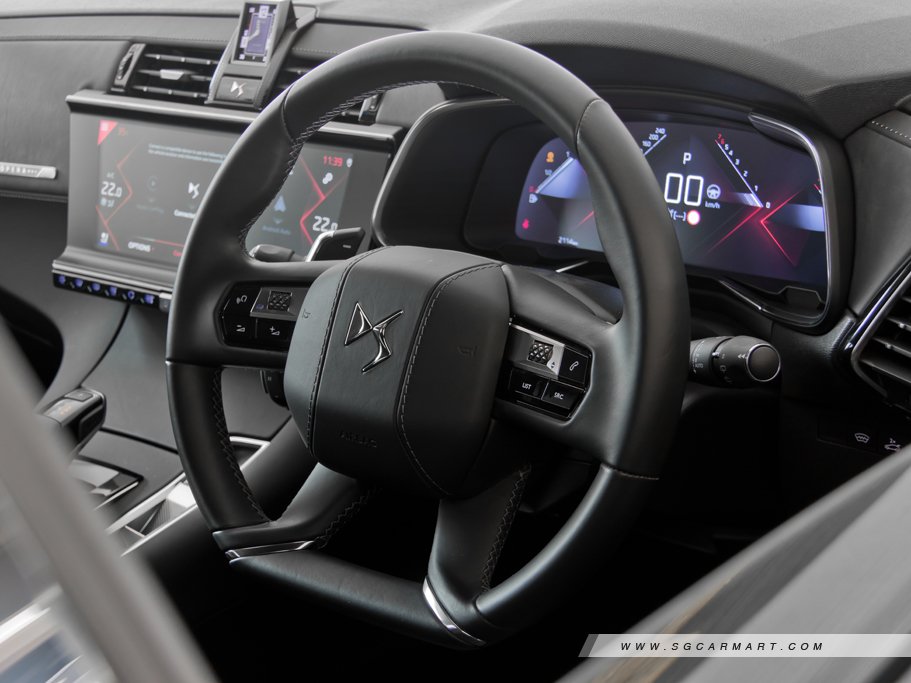 https://i.i-sgcm.com/new_cars/cars/12424/12424_g46