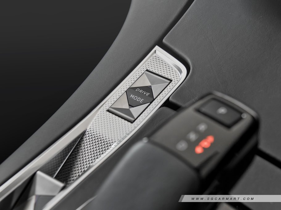 https://i.i-sgcm.com/new_cars/cars/12424/12424_g55