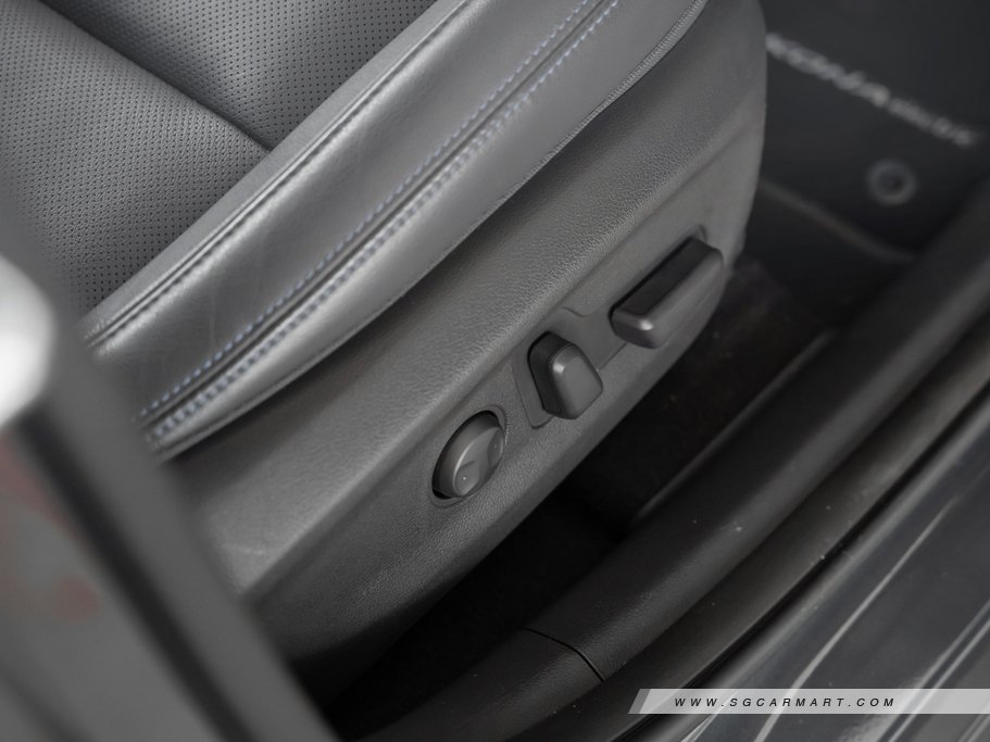 https://i.i-sgcm.com/new_cars/cars/12426/12426_g101
