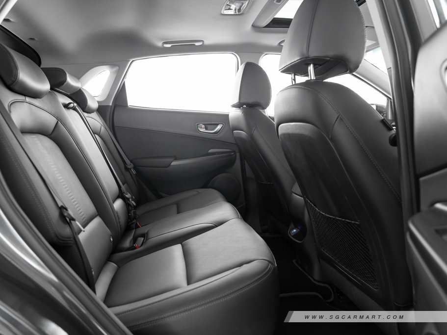 https://i.i-sgcm.com/new_cars/cars/12426/12426_g104