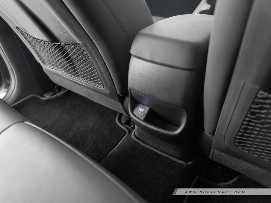 https://i.i-sgcm.com/new_cars/cars/12426/12426_g105