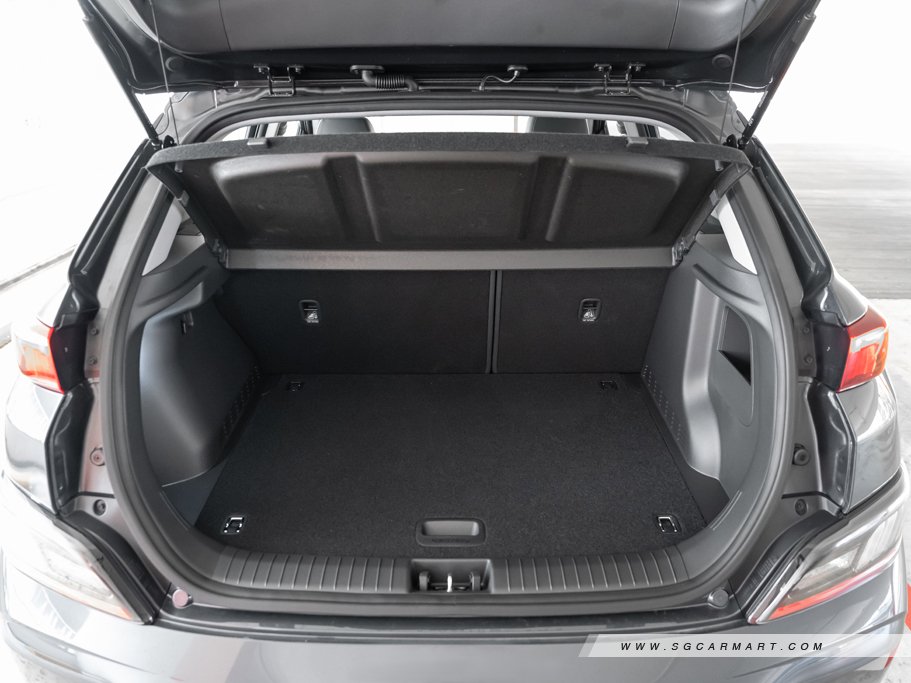 https://i.i-sgcm.com/new_cars/cars/12426/12426_g106