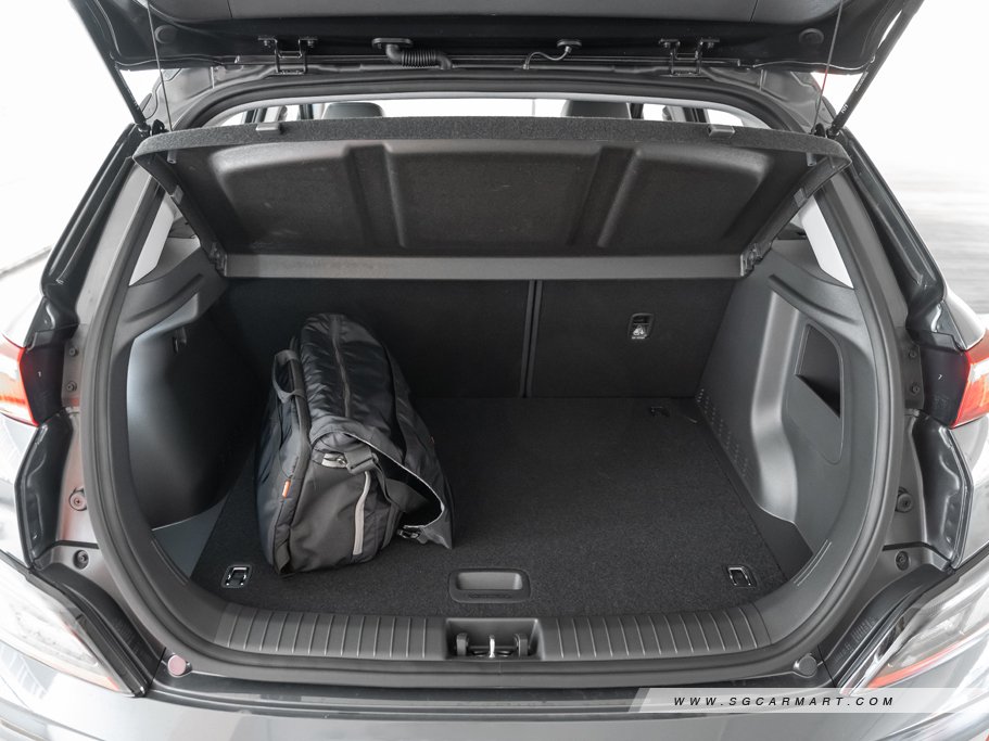 https://i.i-sgcm.com/new_cars/cars/12426/12426_g107