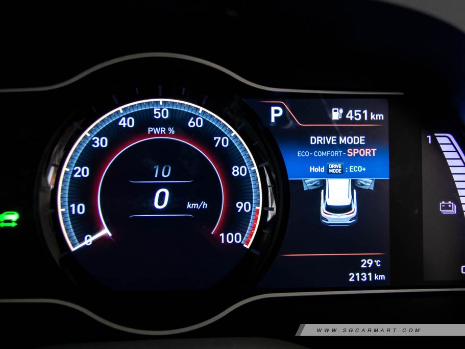 https://i.i-sgcm.com/new_cars/cars/12426/12426_g32