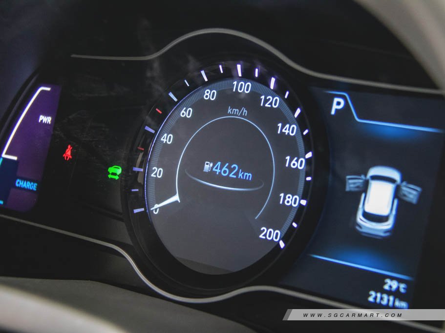 https://i.i-sgcm.com/new_cars/cars/12426/12426_g33