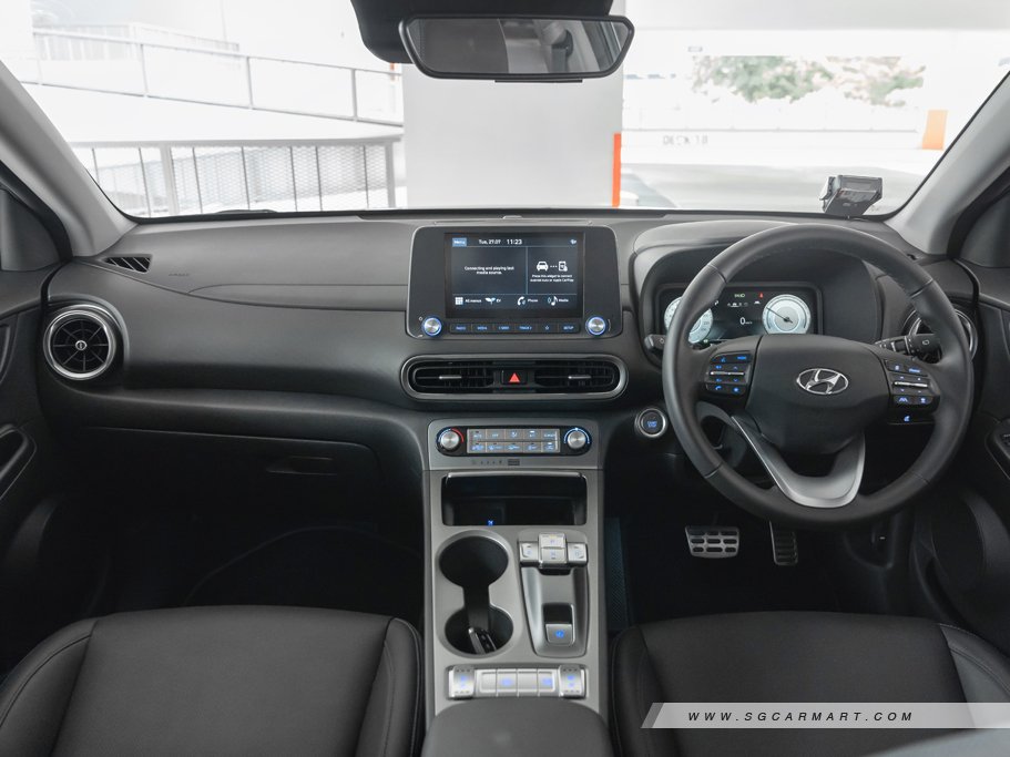 https://i.i-sgcm.com/new_cars/cars/12426/12426_g76