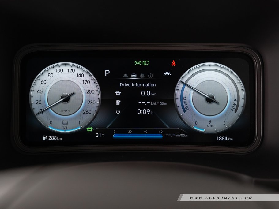 https://i.i-sgcm.com/new_cars/cars/12426/12426_g77