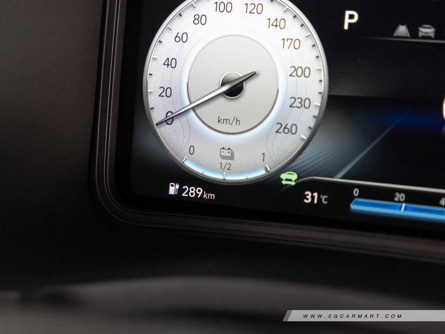 https://i.i-sgcm.com/new_cars/cars/12426/12426_g83