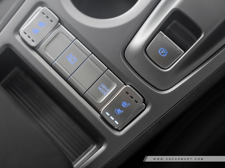 https://i.i-sgcm.com/new_cars/cars/12426/12426_g98