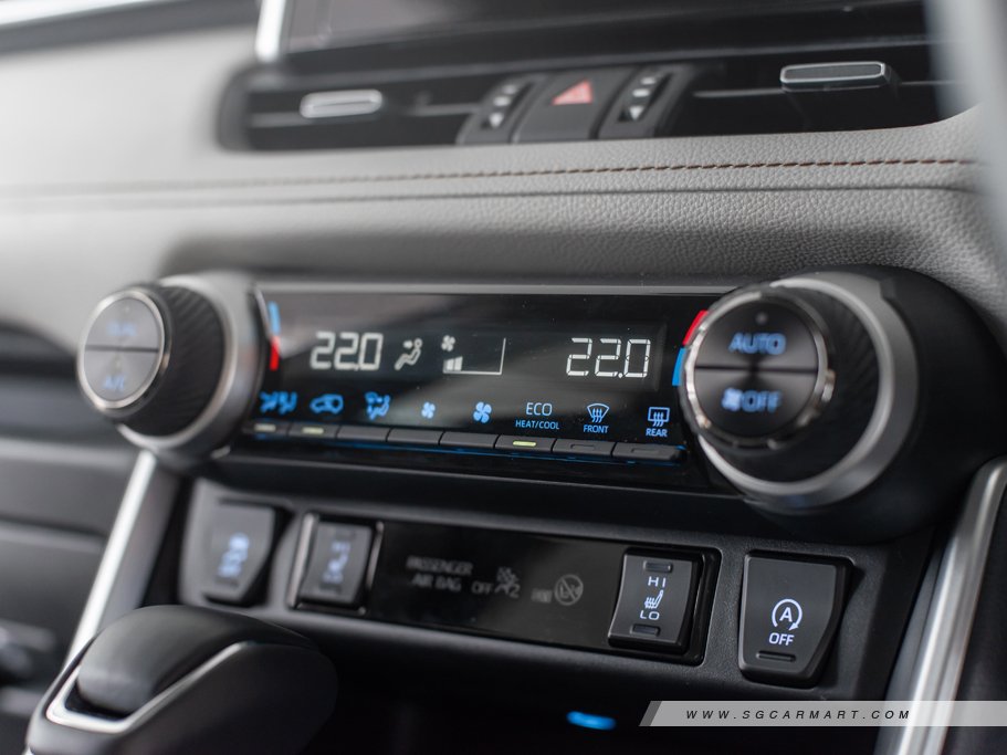 https://i.i-sgcm.com/new_cars/cars/12428/12428_g21