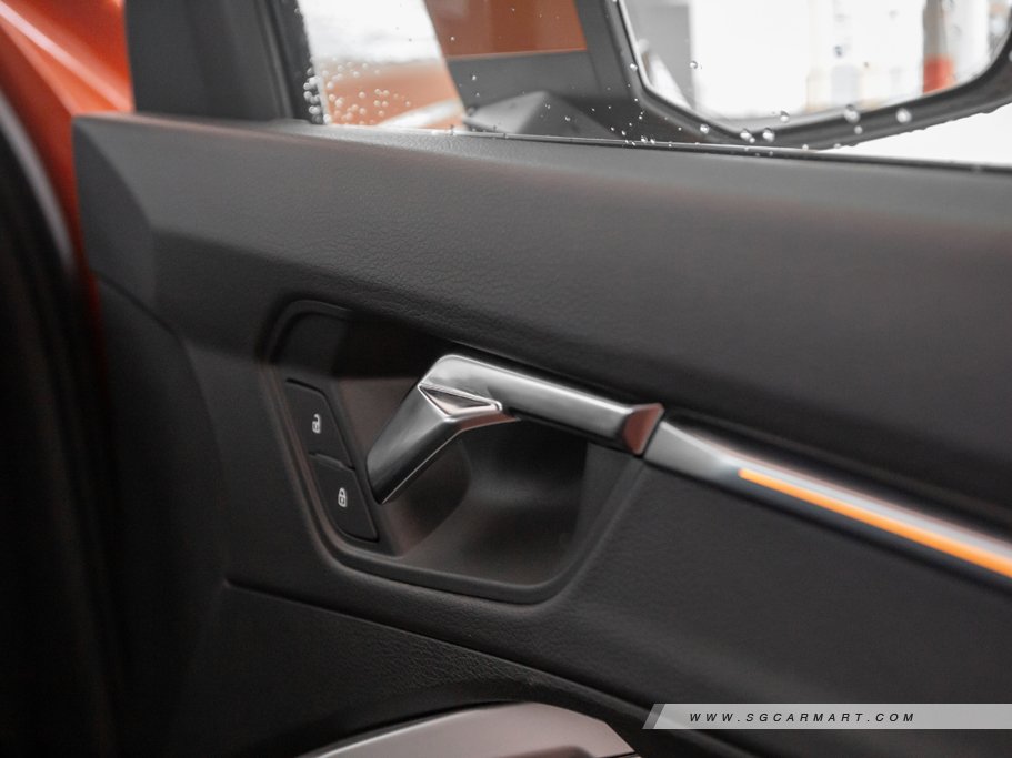 https://i.i-sgcm.com/new_cars/cars/12430/12430_g55