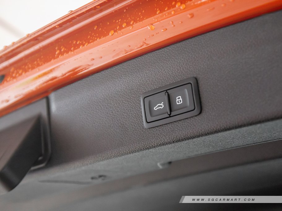 https://i.i-sgcm.com/new_cars/cars/12430/12430_g61