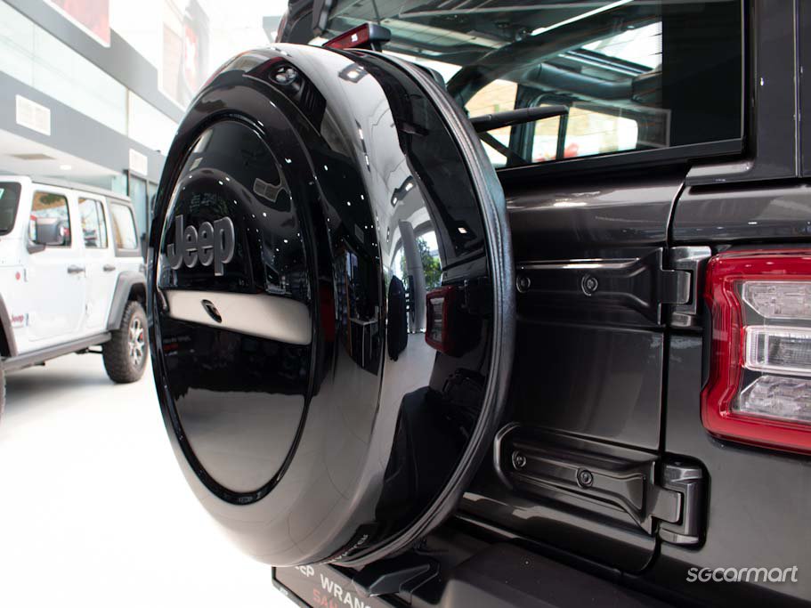 https://i.i-sgcm.com/new_cars/cars/12431/12431_g60