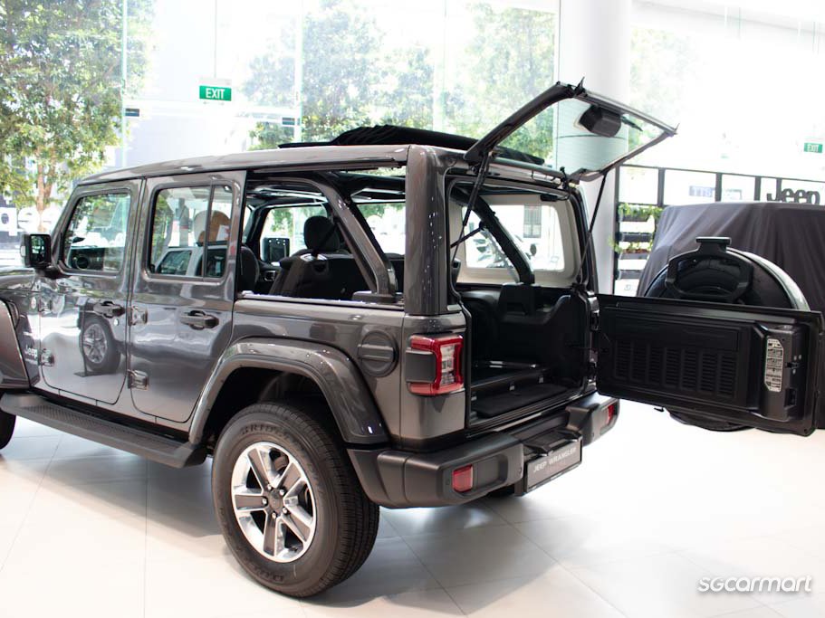 https://i.i-sgcm.com/new_cars/cars/12431/12431_g75