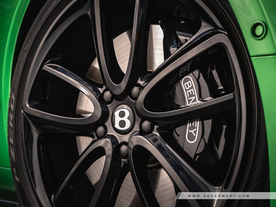 https://i.i-sgcm.com/new_cars/cars/12436/12436_g16