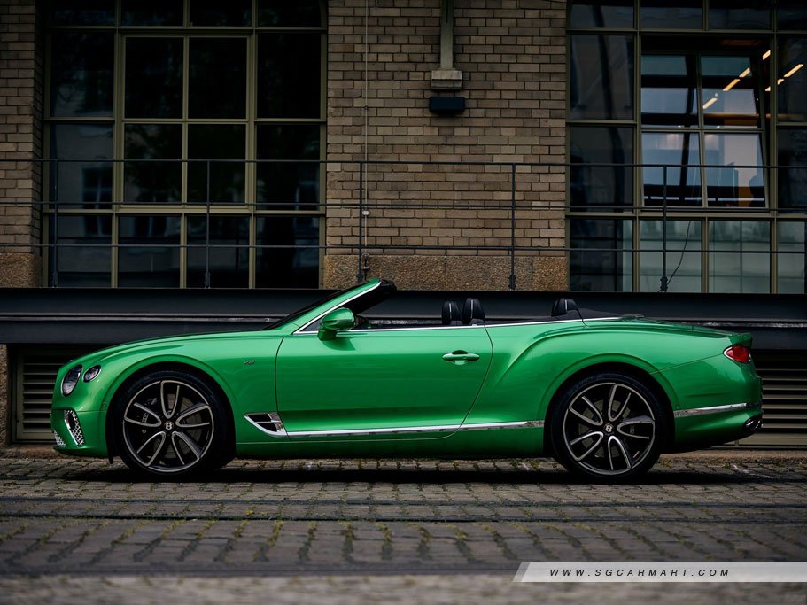 https://i.i-sgcm.com/new_cars/cars/12436/12436_g7
