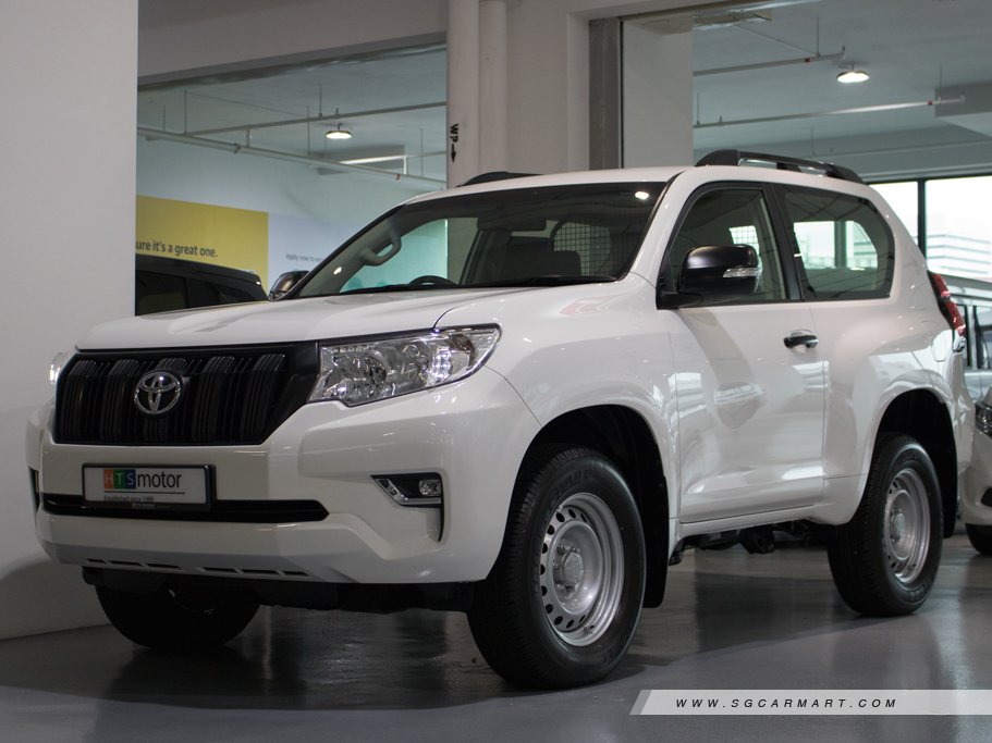 https://i.i-sgcm.com/new_cars/cars/12438/12438_g1