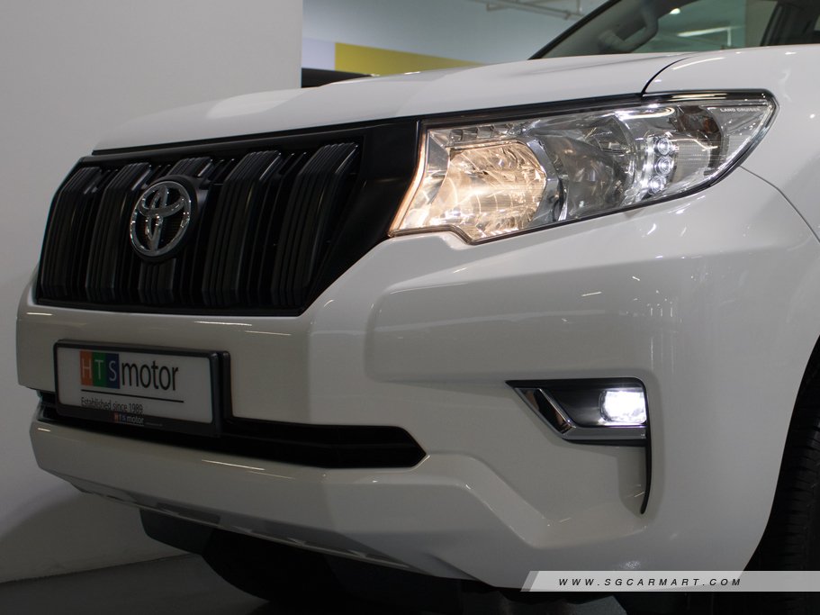 https://i.i-sgcm.com/new_cars/cars/12438/12438_g3
