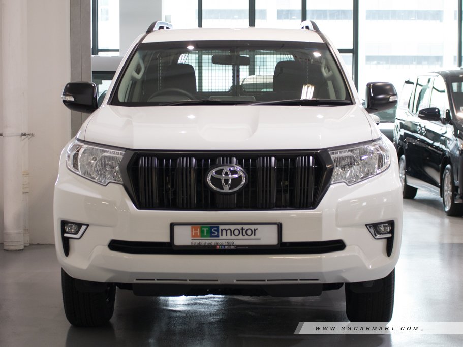 https://i.i-sgcm.com/new_cars/cars/12438/12438_g4