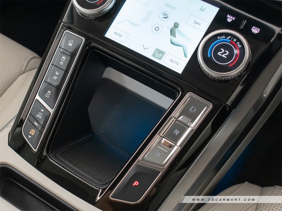https://i.i-sgcm.com/new_cars/cars/12441/12441_g30