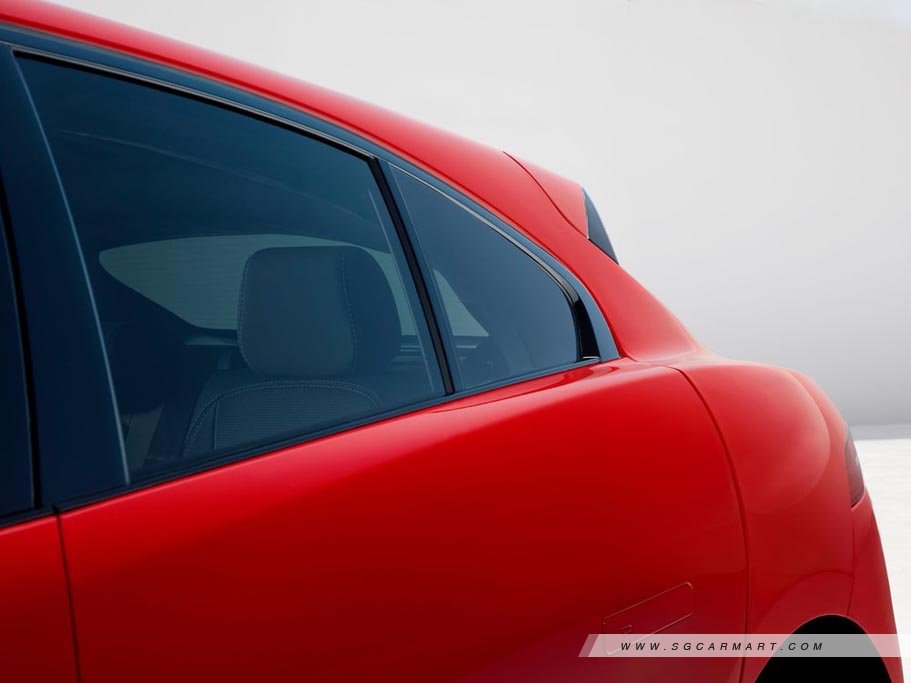 https://i.i-sgcm.com/new_cars/cars/12441/12441_g54