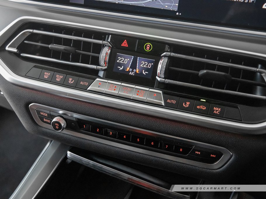 https://i.i-sgcm.com/new_cars/cars/12444/12444_g31