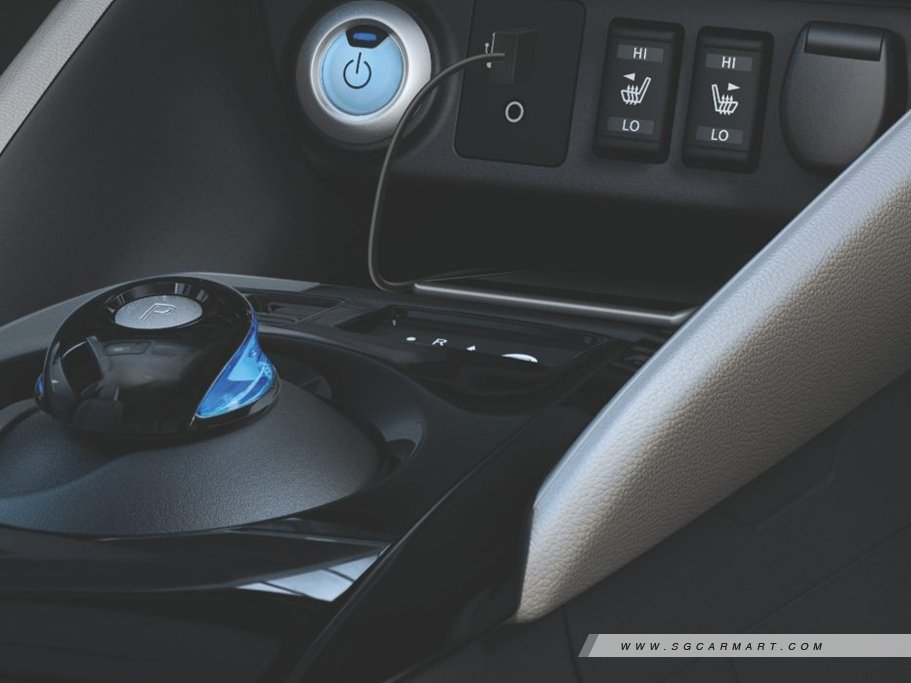 https://i.i-sgcm.com/new_cars/cars/12445/12445_g52