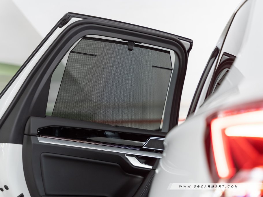 https://i.i-sgcm.com/new_cars/cars/12449/12449_g102