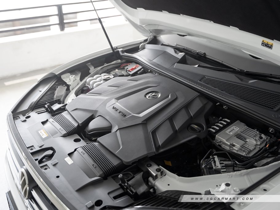 https://i.i-sgcm.com/new_cars/cars/12449/12449_g105