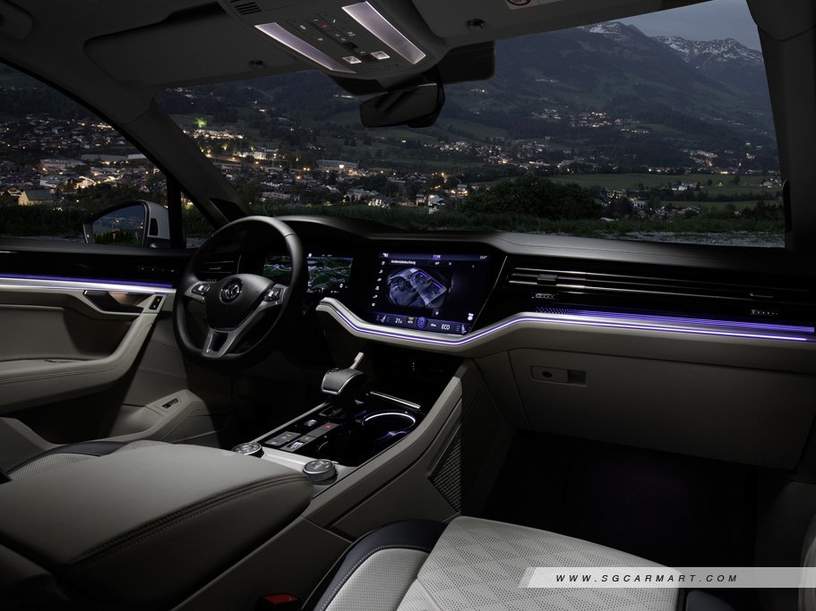 https://i.i-sgcm.com/new_cars/cars/12449/12449_g12