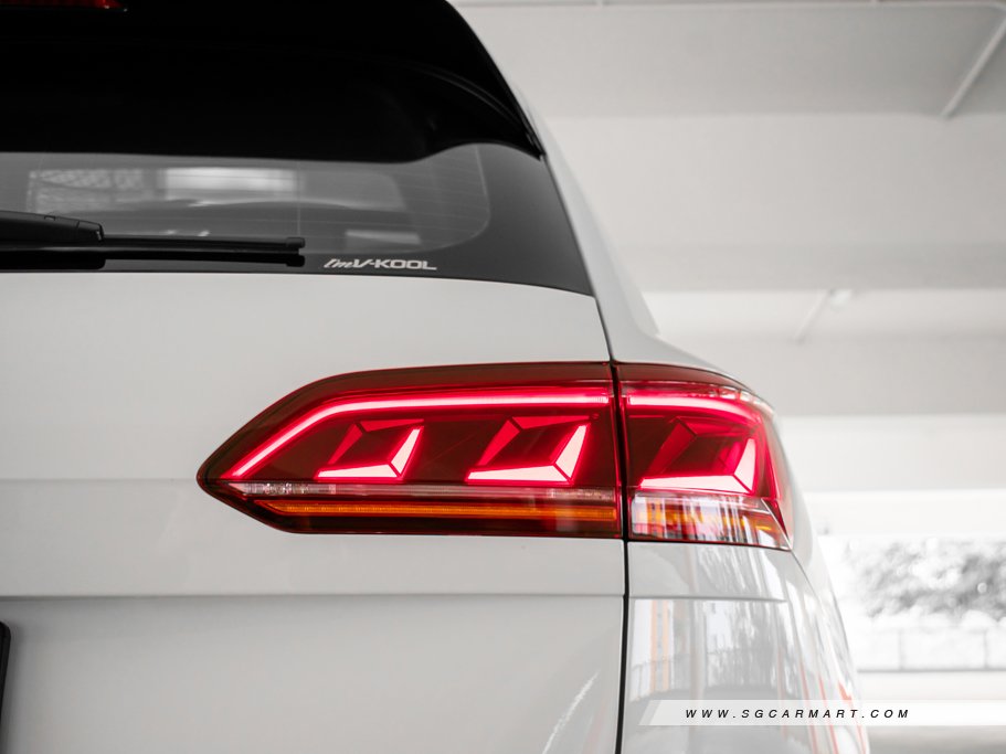 https://i.i-sgcm.com/new_cars/cars/12449/12449_g20