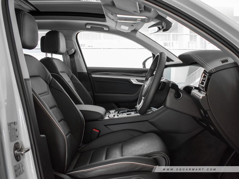 https://i.i-sgcm.com/new_cars/cars/12449/12449_g41