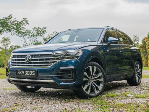 New Volkswagen Touareg Photos, Photo Gallery - Sgcarmart