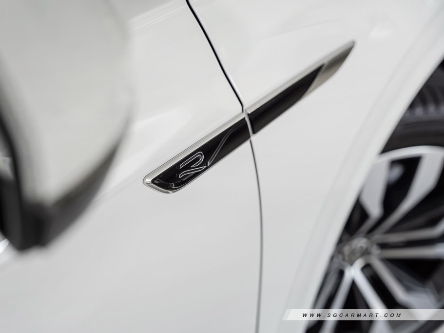 https://i.i-sgcm.com/new_cars/cars/12449/12449_g78
