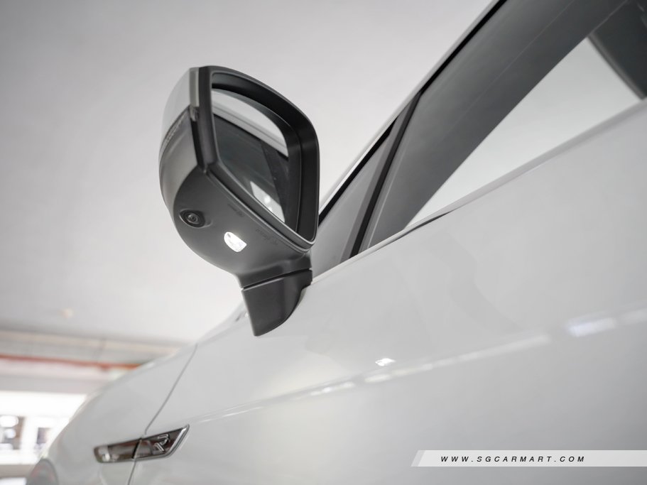 https://i.i-sgcm.com/new_cars/cars/12449/12449_g79