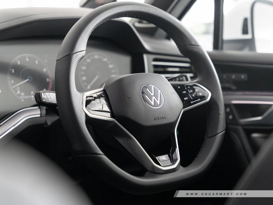 https://i.i-sgcm.com/new_cars/cars/12449/12449_g84