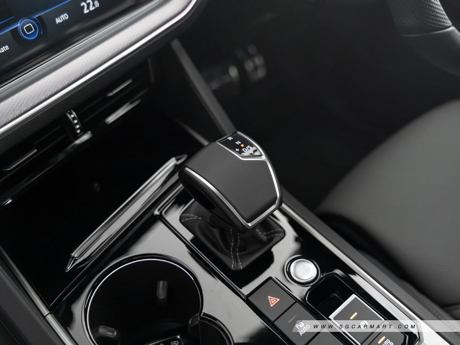https://i.i-sgcm.com/new_cars/cars/12449/12449_g91