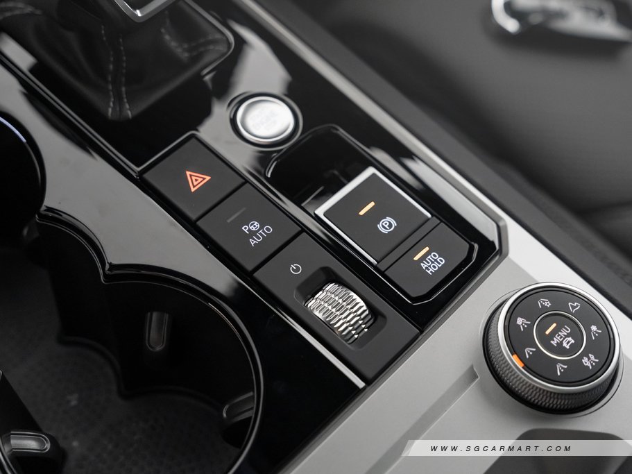 https://i.i-sgcm.com/new_cars/cars/12449/12449_g92