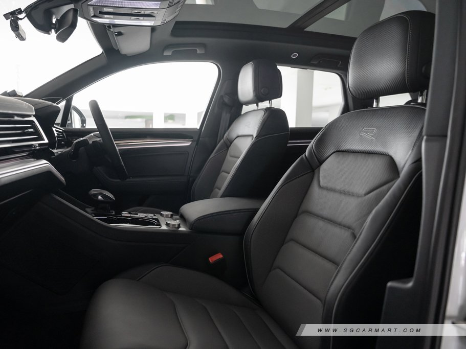 https://i.i-sgcm.com/new_cars/cars/12449/12449_g99
