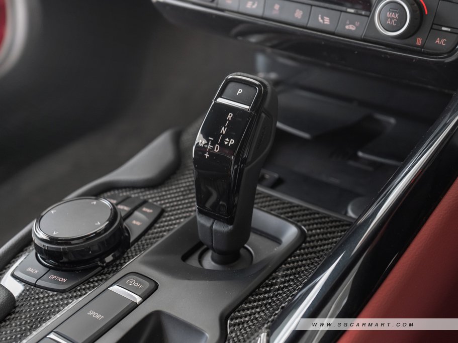 https://i.i-sgcm.com/new_cars/cars/12450/12450_g69