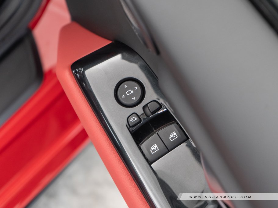 https://i.i-sgcm.com/new_cars/cars/12450/12450_g73