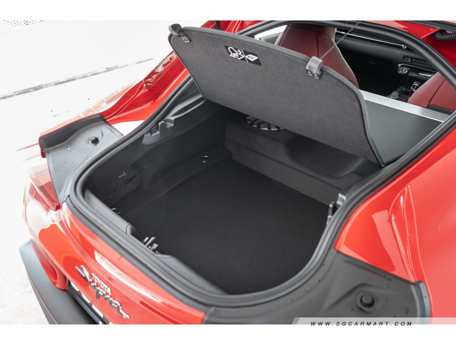 https://i.i-sgcm.com/new_cars/cars/12450/12450_g82